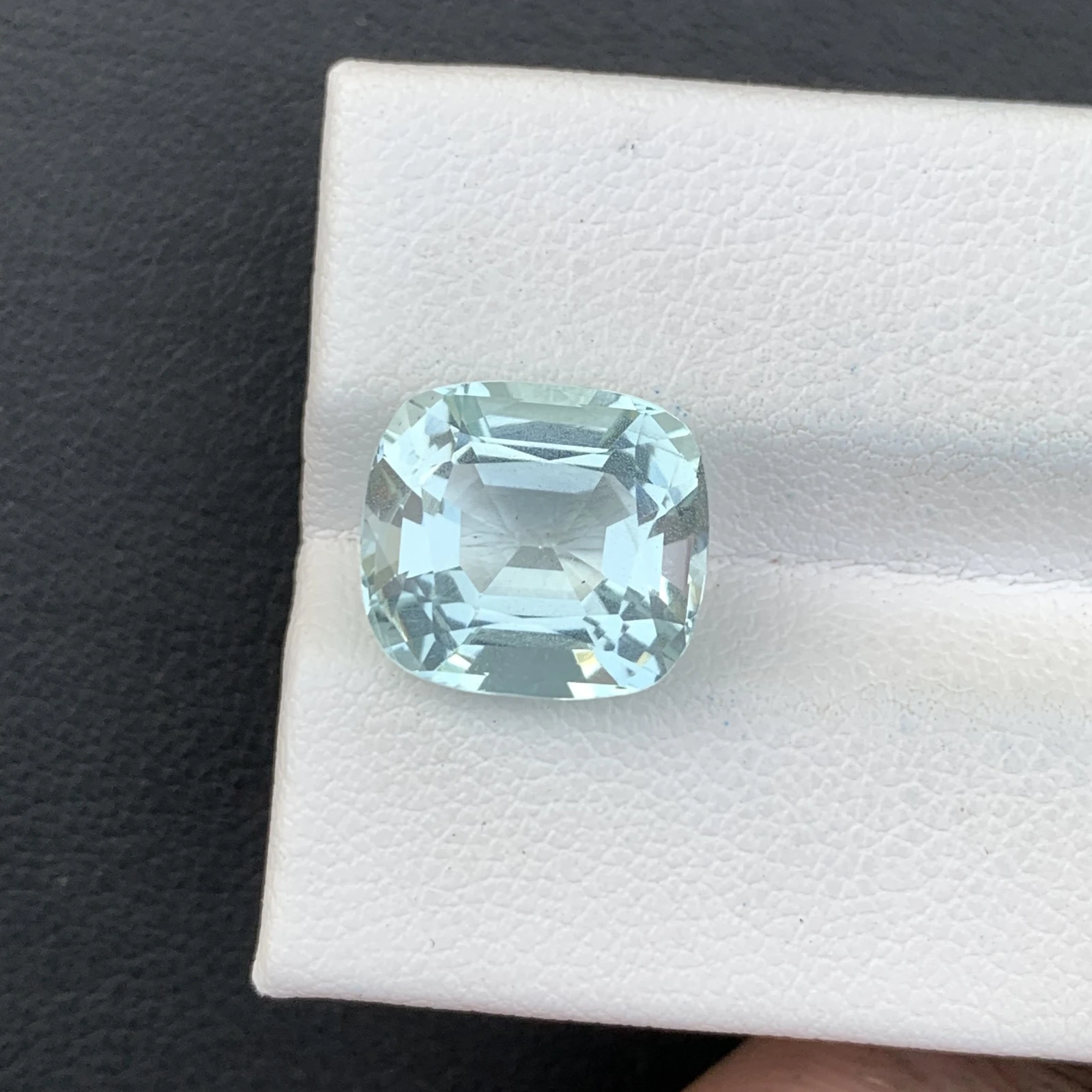 Natural Greenish Blue Aquamarine 5.65 Carat Faceted Cushion Shape Loose Gemstone For Jewelry Making — view 1